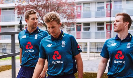 ENGLAND CRICKET CAMPAIGN LAUNCHING KIT AT GRASS ROOTS
